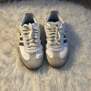 Adidas sambas white & purple. EUC, only worn 2-3 times! Men’s 5/ Women’s 7.5
